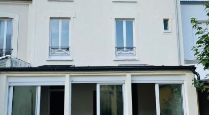 Maison 8 pièces de 160 m² à Fontenay-sous-Bois (94120)