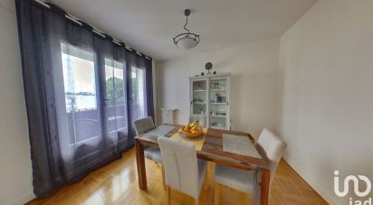 Apartment 4 rooms of 71 m² in Lanester (56600)