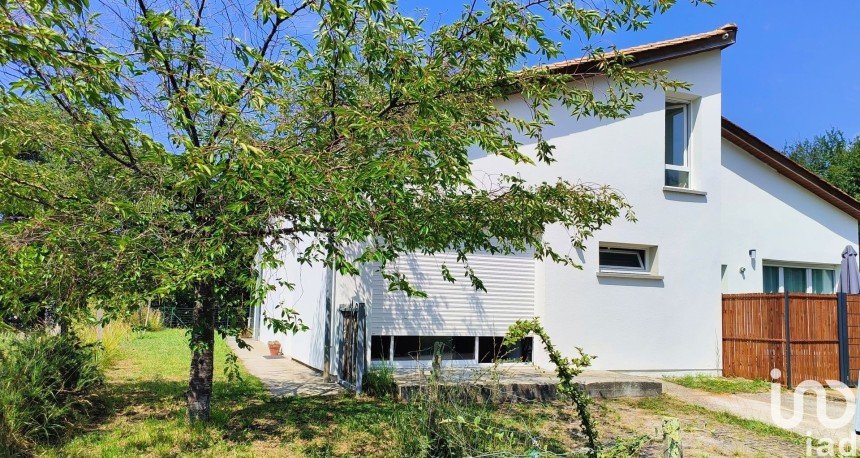 Maison 4 pièces de 90 m² à Artigues-près-Bordeaux (33370)
