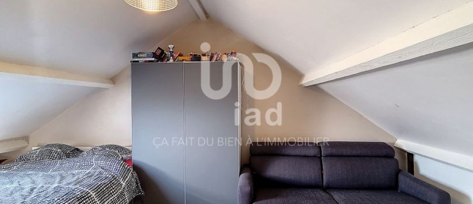 Duplex 4 rooms of 65 m² in Houilles (78800)