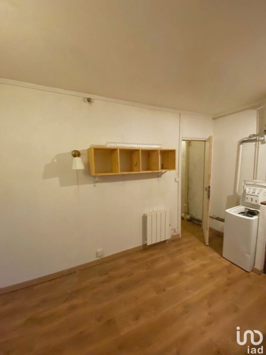 Appartement 1 pièce de 21 m² à Paris (75018)