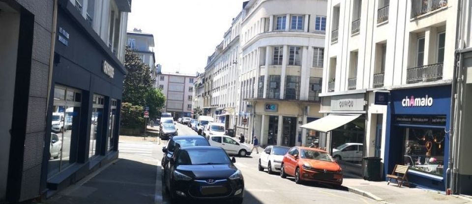 Parking/garage/box de 60 m² à Brest (29200)