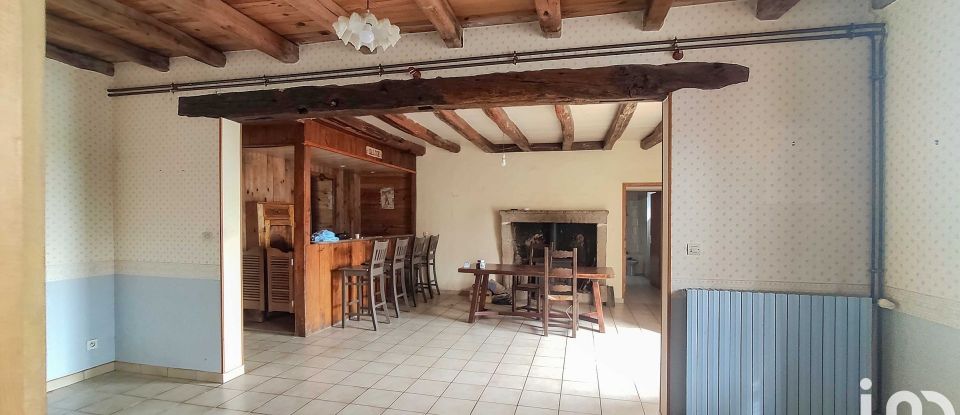 House 10 rooms of 183 m² in Fénery (79450)