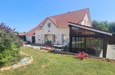House 8 rooms of 194 m² in Éhuns (70300)