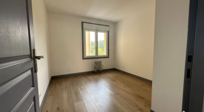 Apartment 3 rooms of 76 m² in Breuillet (91650)