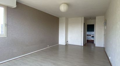 Apartment 1 room of 36 m² in Bourges (18000)