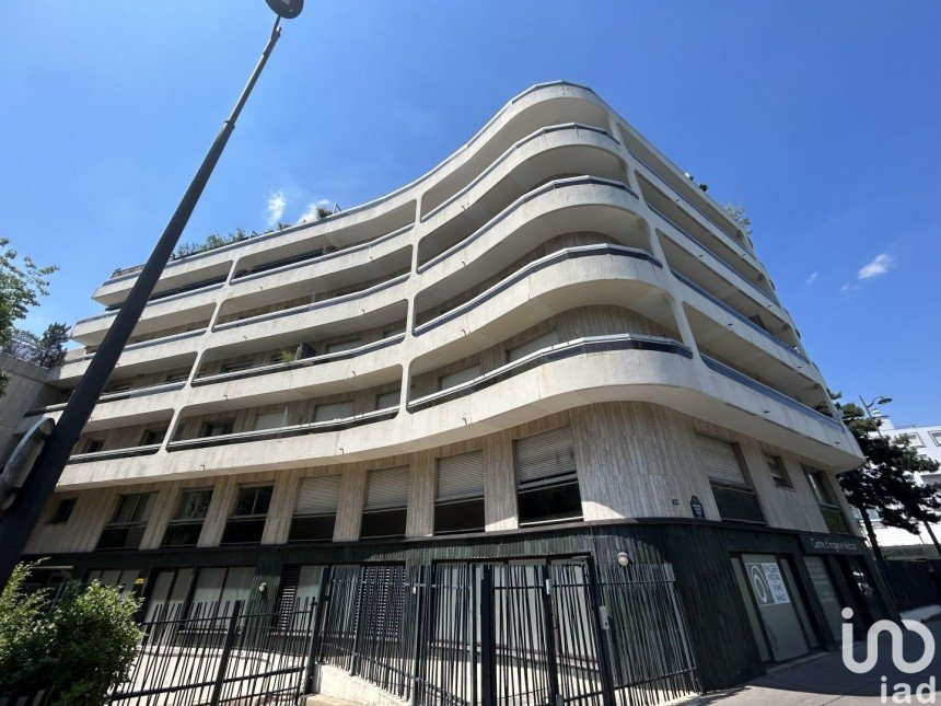 Apartment 2 rooms of 51 m² in Paris (75011)