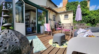 House 6 rooms of 161 m² in Thouars (79100)