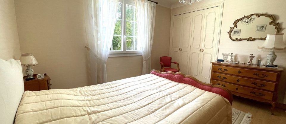 House 9 rooms of 167 m² in La Chapelle-sur-Erdre (44240)