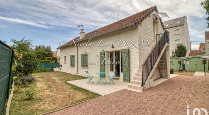 House 6 rooms of 109 m² in Mantes-la-Ville (78711)