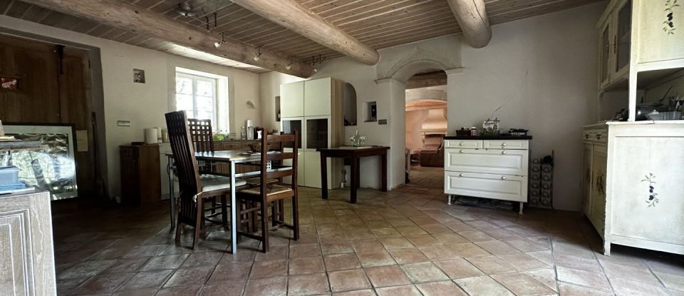 Maison 5 pièces de 157 m² à Aix-en-Provence (13080)