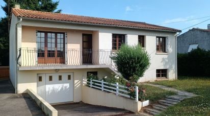 Maison 5 pièces de 90 m² à Chantonnay (85110)