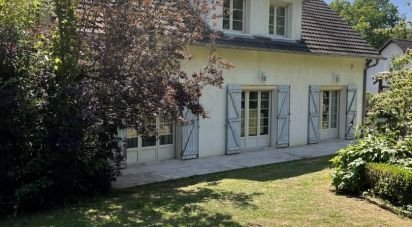 Maison 4 pièces de 165 m² à Armentières-en-Brie (77440)