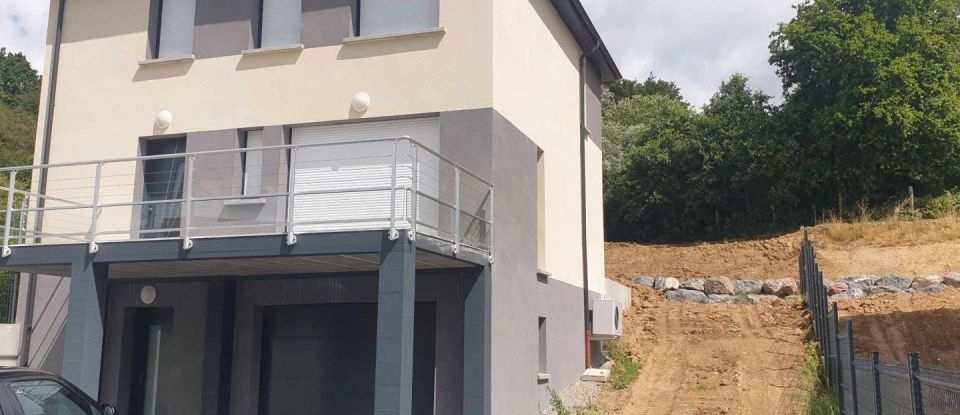 House 4 rooms of 117 m² in Heuringhem (62575)