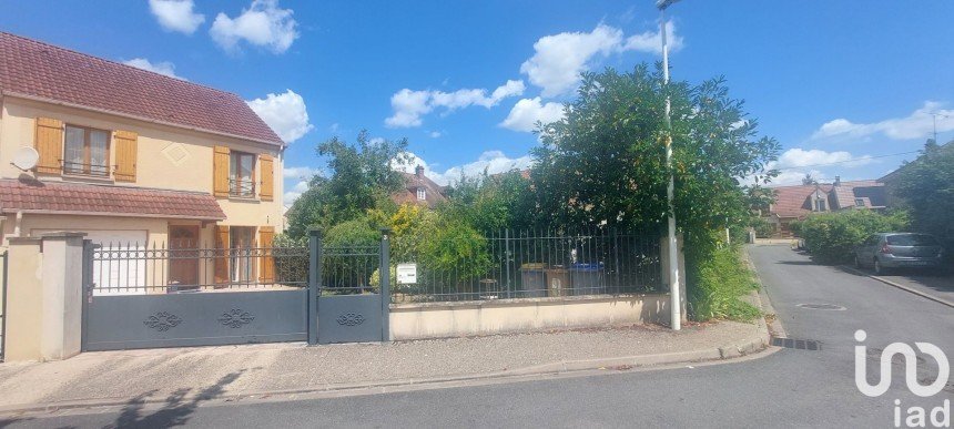 House 4 rooms of 90 m² in Mitry-Mory (77290)