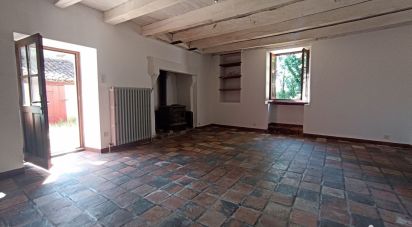 House 3 rooms of 74 m² in - (79310)
