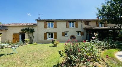 House 6 rooms of 217 m² in Roches-Prémarie-Andillé (86340)