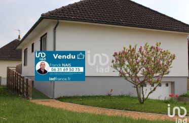 House 4 rooms of 88 m² in Évron (53600)