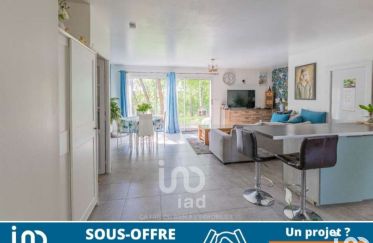 Maison 4 pièces de 90 m² à Pont-de-l'Arche (27340)