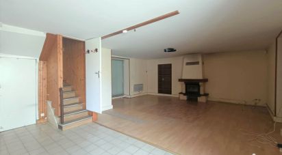 House 4 rooms of 95 m² in Thénezay (79390)