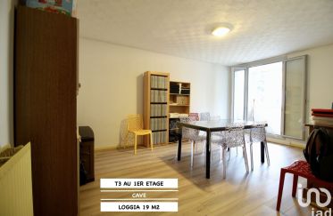 Apartment 3 rooms of 64 m² in Pau (64000)
