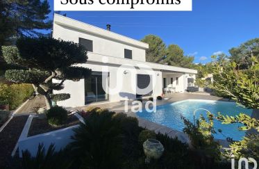 House 5 rooms of 160 m² in Carnoux-en-Provence (13470)
