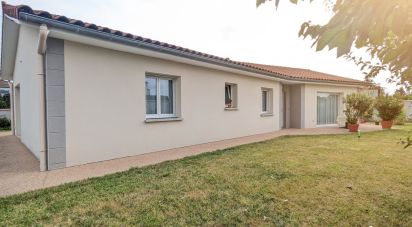 House 6 rooms of 136 m² in Bonson (42160)