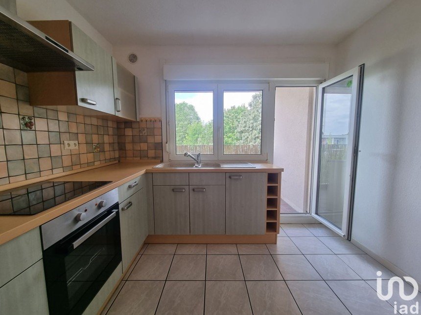 Apartment 3 rooms of 64 m² in Forbach (57600)