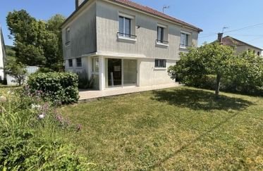 House 8 rooms of 96 m² in Joigny (89300)