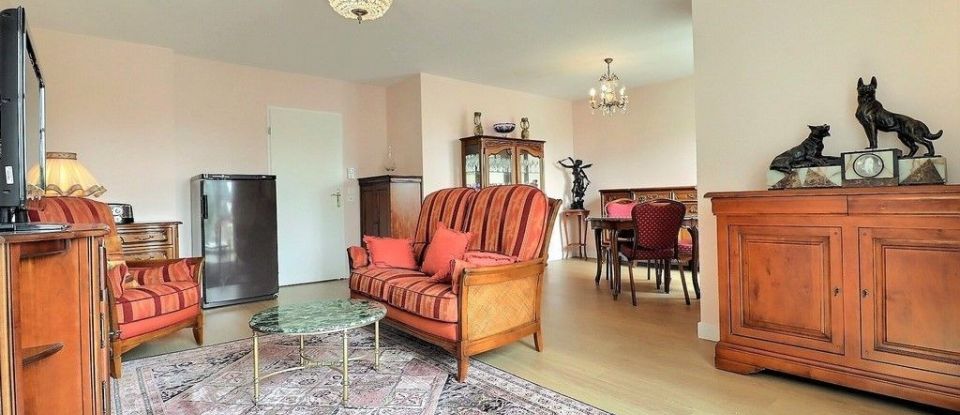Apartment 3 rooms of 59 m² in Pontault-Combault (77340)