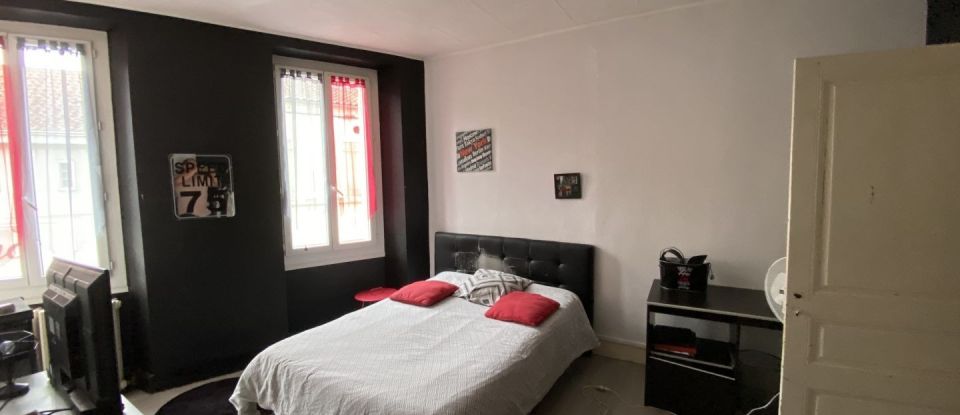 Maison 5 pièces de 110 m² à Villeneuve-de-Marsan (40190)