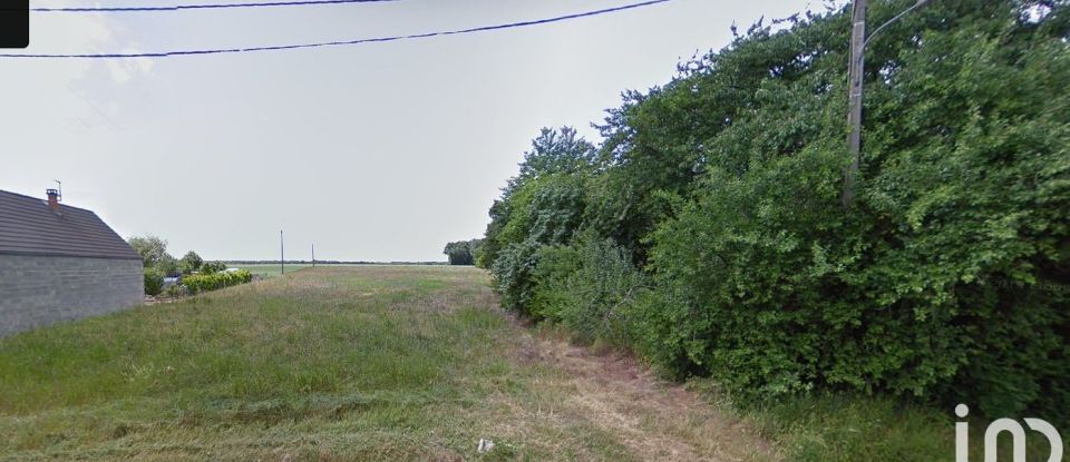 Land of 5,511 m² in Bazoches-sur-le-Betz (45210)