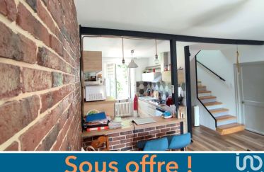 House 5 rooms of 102 m² in Roche-lez-Beaupré (25220)