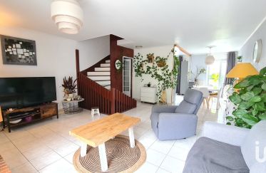 House 6 rooms of 111 m² in Bouffémont (95570)