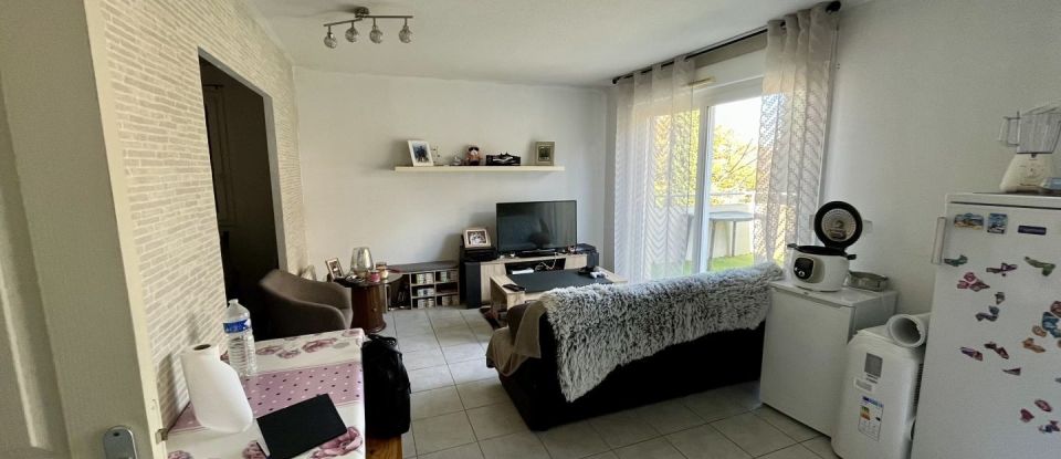 Apartment 2 rooms of 49 m² in Marseille (13009)