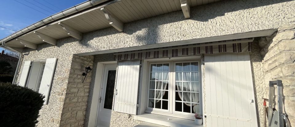 House 5 rooms of 85 m² in Soyaux (16800)