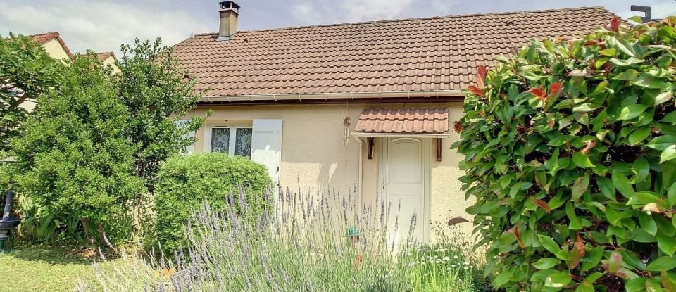 House 5 rooms of 102 m² in Pont-sur-Yonne (89140)