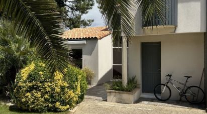 House 5 rooms of 170 m² in Rivedoux-Plage (17940)