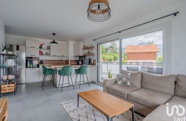 Appartement 3 pièces de 65 m² à Chambéry (73000)