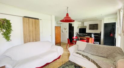 Apartment 3 rooms of 54 m² in Marseille (13007)