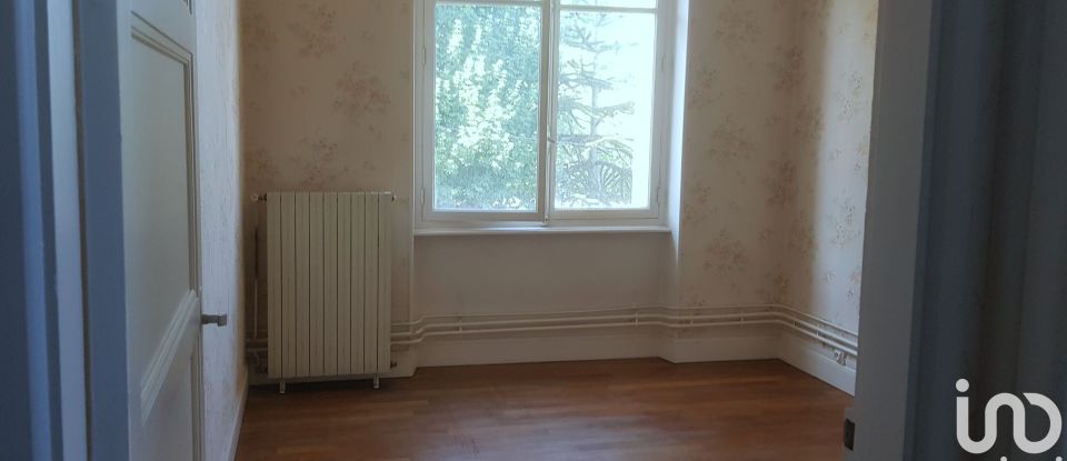 House 1 room of 140 m² in Montluçon (03100)
