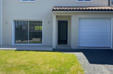 House 4 rooms of 105 m² in Pessac (33600)