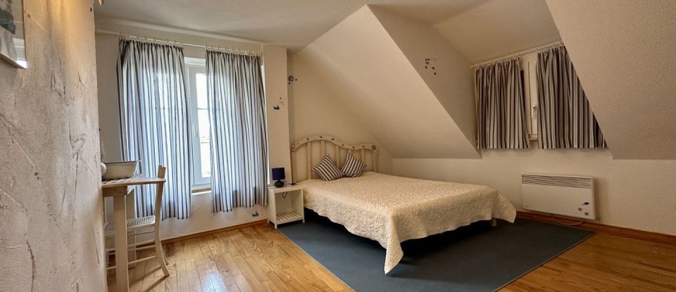 Maison 9 pièces de 194 m² à Provenchères-et-Colroy (88490)