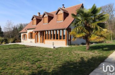 House 6 rooms of 172 m² in Huisseau-sur-Cosson (41350)