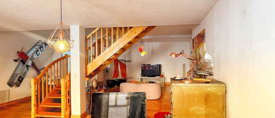 House 10 rooms of 281 m² in Agen (47000)