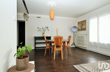 Apartment 3 rooms of 68 m² in Annecy (74000)