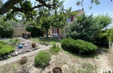 House 4 rooms of 90 m² in Le Pontet (84130)