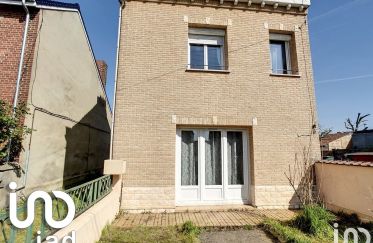 House 7 rooms of 80 m² in Vendin-le-Vieil (62880)