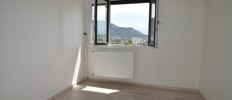 Apartment 4 rooms of 104 m² in Fontaine (38600)