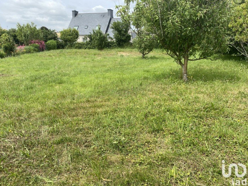 Land of 985 m² in Guilers (29820)